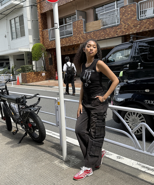 Oriens JOURNAL STANDARD（オリエンス ジャーナルスタンダード）の「チャームグラフィック タンクトップ（タンクトップ・レディース・ブラック/ホワイト・FREE）」の6枚目の写真