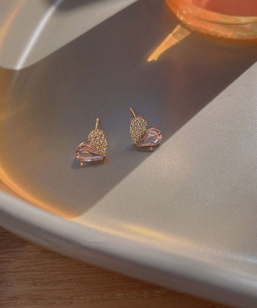 shoppinggo(ショッピングゴー)の「ピアス ピンクハート 可愛いピアス(ピアス(片耳用)・レディース・ゴールド/ピンク・FREE)」の7枚目の写真