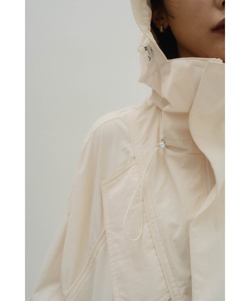 Knuth Marf（クヌースマーフ）の「waterproof mountain coat（その他アウター・レディース・ブラック/アイボリー・FREE）」の20枚目の写真