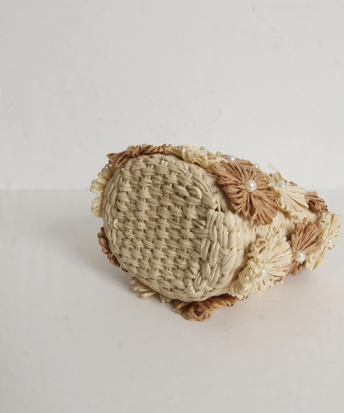 tocco closet（トッコ　クローゼット）の「立体フラワーモチーフペーパーかごバッグ（かごバッグ・レディース・ブラック/ベージュ/ミント・FREE）」の10枚目の写真