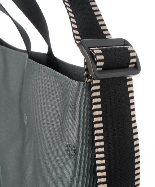 cache cache(カシュ カシュ)の「cachecache カシュカシュ ドットナイロン2wayバッグ(ショルダーバッグ・レディース・ライトグレー/ブラック/アイボリー/ダークグレー/グリーン/チョコ・FREE)」の11枚目の写真