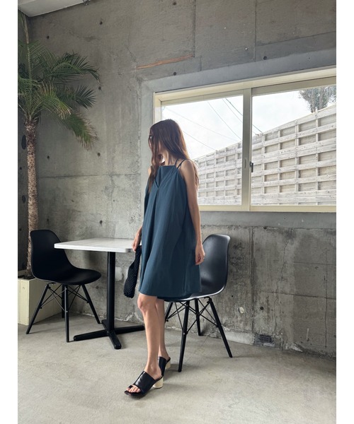 TRUNC(トランクエイティーエイト)の「Waterlike Layered Rompers(サロペット/オーバーオール・レディース・アイボリー/ブラック/ネイビー・FREE)」の10枚目の写真