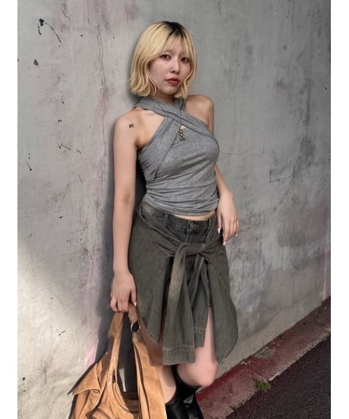 LAGUA GEM(ラグアジェム)の「WRAP SLEEVE デニムショートパンツ(デニムパンツ・レディース・ブルー/ブラック・X-SMALL/SMALL/MEDIUM)」の14枚目の写真