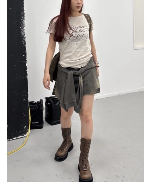 LAGUA GEM(ラグアジェム)の「WRAP SLEEVE デニムショートパンツ(デニムパンツ・レディース・ブルー/ブラック・X-SMALL/SMALL/MEDIUM)」の15枚目の写真