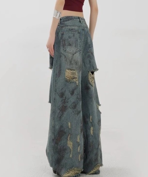Achic(アシック)の「ヘビーグランジクラッシュワイドデニムパンツ(デニムパンツ・レディース・ダークブルー/サックスブルー・S/M/L)」の13枚目の写真