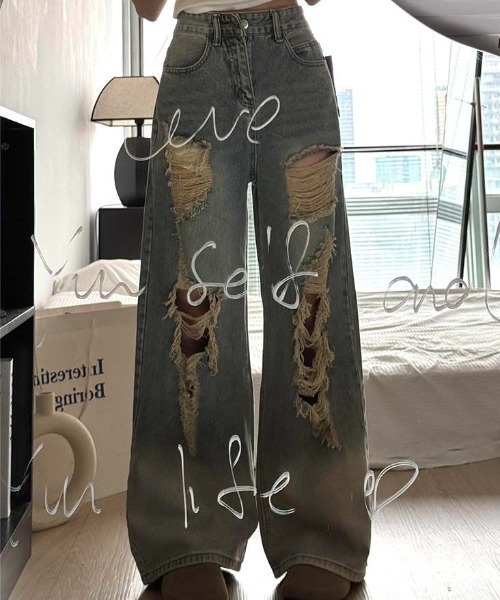 Achic(アシック)の「ヘビーグランジクラッシュワイドデニムパンツ(デニムパンツ・レディース・ダークブルー/サックスブルー・S/M/L)」の7枚目の写真