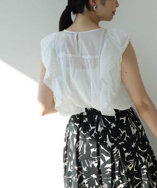 Jines（ジネス）の「インド刺繍ラッフルブラウス（シャツ/ブラウス・レディース・ブラック/ブルー・38）」の10枚目の写真