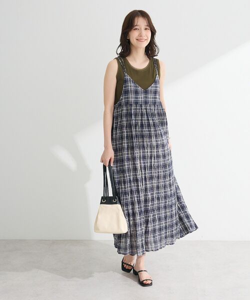 Green Parks(グリーンパークス)の「インド綿 ボリュームキャミワンピース(ワンピース・レディース・ブラック/グレー/ネイビー/ブラウン・FREE)」の22枚目の写真