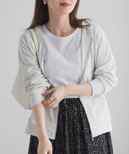 Mac-House(マックハウス)の「【UVカット ・ドライ】 ジップパーカー(パーカー・レディース・ピンク/アクア/グリーン系/ラベンダー/オートミール/ブラック/杢グレー・M/L/XL)」の4枚目の写真