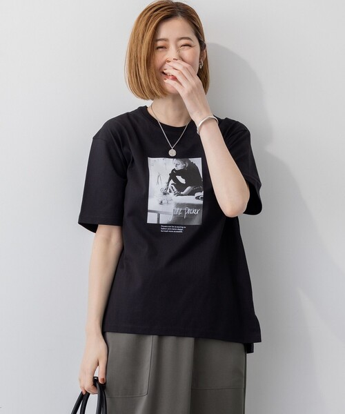 23区(ニジュウサンク)の「【洗える】JANE PACKERコラボ フォトプリント Tシャツ(Tシャツ/カットソー・レディース・ホワイト系/ホワイト系1/ブラック系/ブラック系1・38)」の4枚目の写真