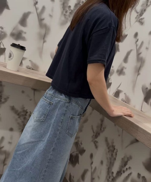 LETee（レティー）の「BOX転写プリントTシャツ（Tシャツ/カットソー・レディース・ホワイト/グレー/ネイビー/ブラウン・FREE）」の11枚目の写真