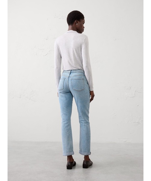 BANANA REPUBLIC FACTORY STORE（バナナリパブリック ファクトリーストア）の「BANANA REPUBLIC FACTORY STORE　　ガールフレンドジーンズ（デニムパンツ・レディース・ライトインディゴブルー/ブルー系その他/インディゴブルー/ホワイト/ブルー・24/25/26/27/28）」の7枚目の写真