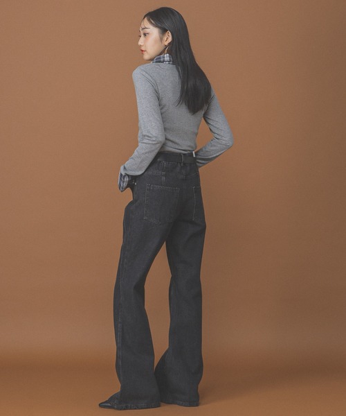 PLACE STUDIO(プレイススタジオ)の「PLACE STUDIO/スリムブーツカットパンツ(デニムパンツ・レディース・ブラック/ライトブルー・SMALL)」の6枚目の写真