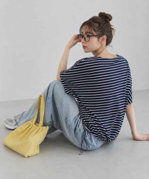 Mac-House(マックハウス)の「Idnes 裾ドロストボーダーカットソー(Tシャツ/カットソー・レディース・サックスブルー/オフホワイト/ネイビー・M)」の1枚目の写真