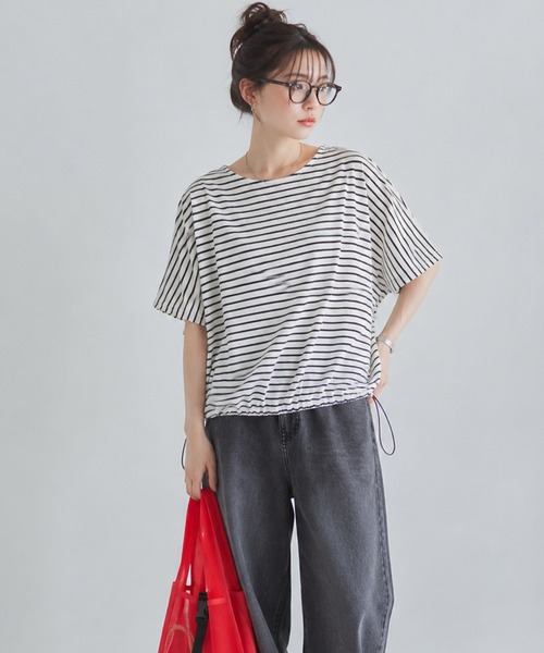 Mac-House(マックハウス)の「Idnes 裾ドロストボーダーカットソー(Tシャツ/カットソー・レディース・サックスブルー/オフホワイト/ネイビー・M)」の2枚目の写真
