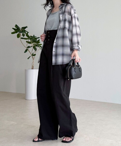 fredy emue（フレディエミュ）の「ハイウエスト2ＷAYチノ（チノパンツ・レディース・ベージュ/ブラック・38/36/34）」の6枚目の写真