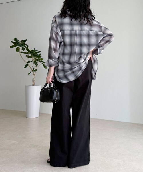 fredy emue（フレディエミュ）の「ハイウエスト2ＷAYチノ（チノパンツ・レディース・ベージュ/ブラック・38/36/34）」の7枚目の写真