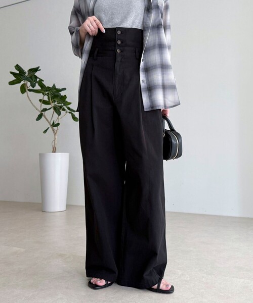 fredy emue（フレディエミュ）の「ハイウエスト2ＷAYチノ（チノパンツ・レディース・ベージュ/ブラック・38/36/34）」の8枚目の写真