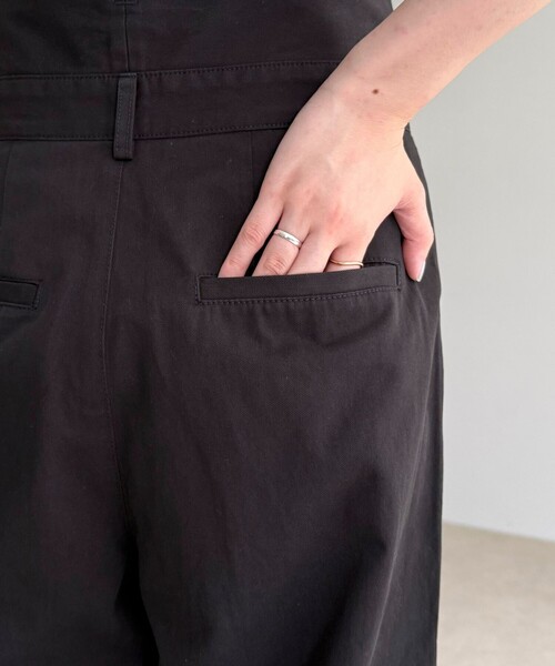 fredy emue（フレディエミュ）の「ハイウエスト2ＷAYチノ（チノパンツ・レディース・ベージュ/ブラック・38/36/34）」の18枚目の写真