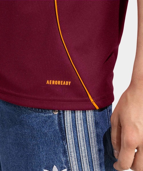adidas(アディダス)の「ASローマ25/26ホームジャージー / アディダス adidas(Tシャツ/カットソー・メンズ・レッド・XX-LARGE/X-LARGE/SMALL/MEDIUM/LARGE/XXX-LARGE)」の4枚目の写真