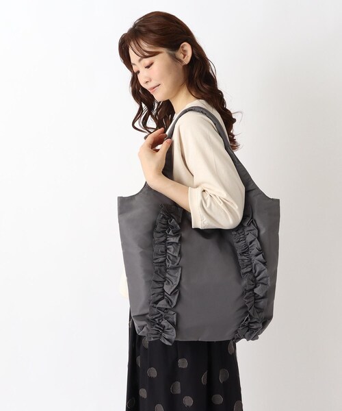 one'sterrace（ワンズテラス）の「【A4可】SE フリルデザイントート（トートバッグ・レディース・ブラック系8/グレー系4・99）」の12枚目の写真