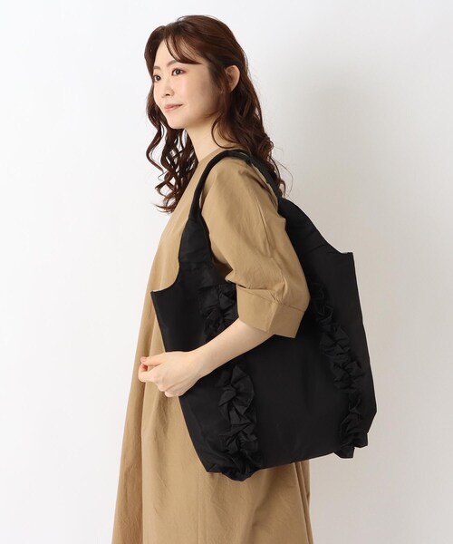 one'sterrace（ワンズテラス）の「【A4可】SE フリルデザイントート（トートバッグ・レディース・ブラック系8/グレー系4・99）」の14枚目の写真