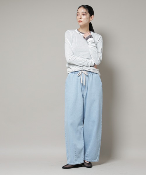 NANO universe（ナノユニバース）の「ドロストデニムパンツ(セットアップ可)（デニムパンツ・レディース・ライトブルー/ネイビー・FREE）」の4枚目の写真