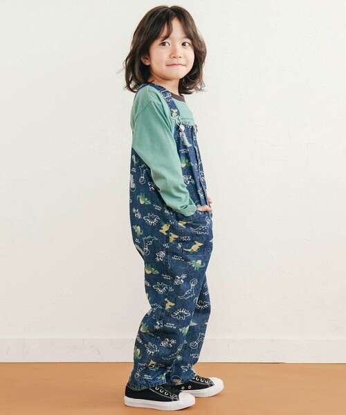 SLAP SLIP（スラップスリップ）の「【お揃い】デニムツイル恐竜ロケット総柄サロペット(80~120cm)（サロペット/オーバーオール・キッズ・ブルー系その他2/ベージュ系その他・80ｃｍ/110cm/120cm/100cm/90cm）」の3枚目の写真