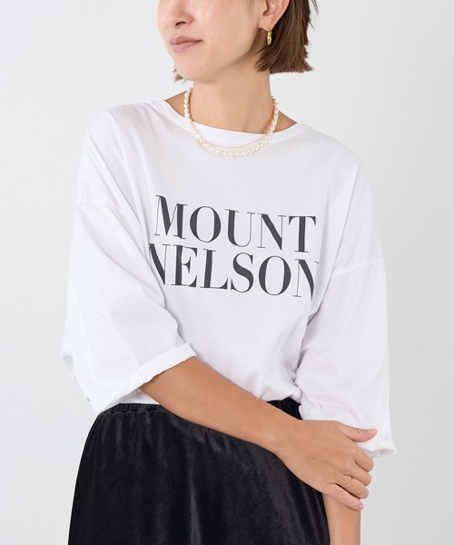 MICA&DEAL（マイカ＆ディール）の「"MOUNT NELSON"ロゴ5分袖Tシャツ（Tシャツ/カットソー・レディース・ライトベージュ/グレー/ホワイト・FREE）」の2枚目の写真