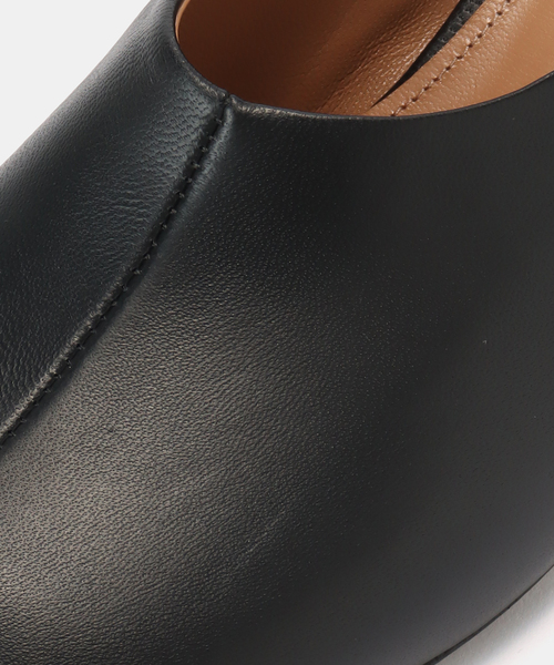 25【新品】PELLICO BOLLE スクエアトゥパンプス 定価66000円 25【新品】PELLICO BOLLE スクエアトゥパンプス 定価66000円