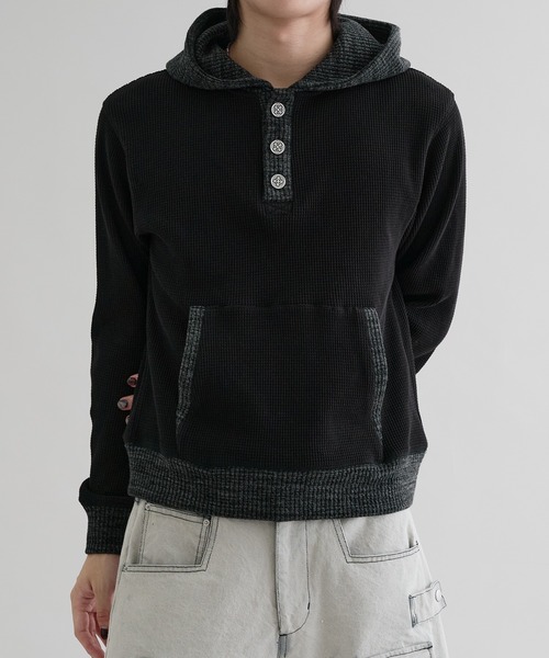 セール】【EPNK】Waffle henry neck hoodie / ワッフルヘンリーネック