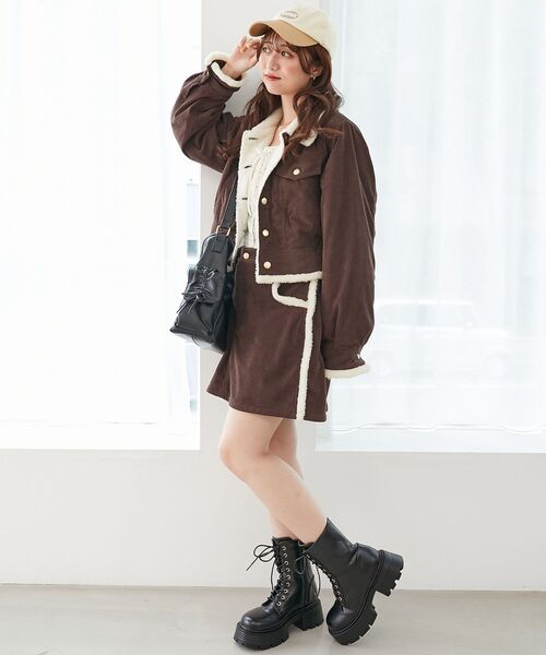 MAJESTIC LEGON（マジェスティックレゴン）の「ボアトリムミニスカパン