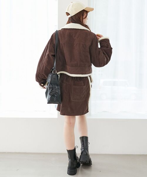 MAJESTIC LEGON(マジェスティックレゴン)の「ボアトリムミニスカパン(スカート・レディース・ネイビー/ブラウン・MEDIUM)」の5枚目の写真