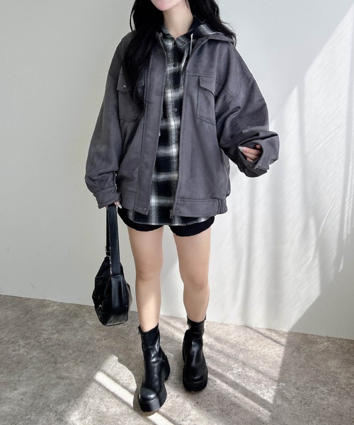 INGNI(イング)の「フェイクスエードビッグブルゾン(セットアップ対応)(ブルゾン・レディース・アイボリー/キャメル/チャコールグレー・M)」の15枚目の写真