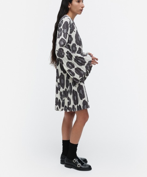 marimekko(マリメッコ)の「【一部店舗・オンラインストア限定】Frosti Tumma / Dress(ワンピース・レディース・ライトグレー・38/36/34)」の2枚目の写真