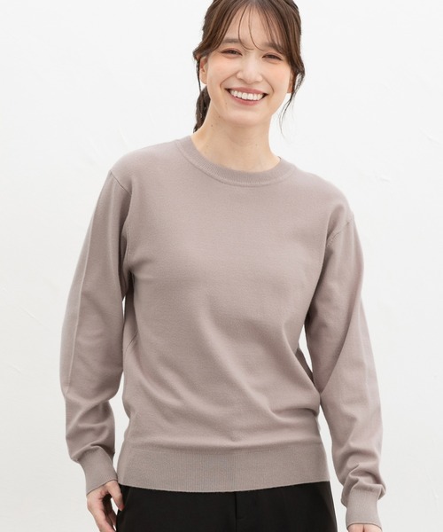 Honeys(ハニーズ)の「クルーネックニット(ニット/セーター・レディース・アイボリー/ネイビー/ブラウン/ブラック/ブルーグリーン/ボルドー/モカ/イエロー/ピンク・L/LL/M/S)」の4枚目の写真