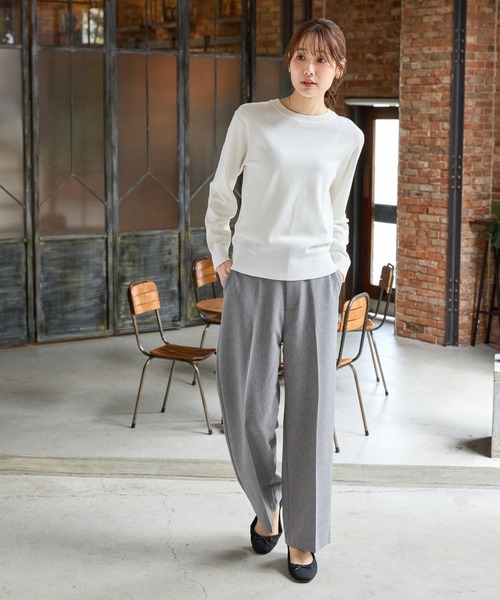 Honeys(ハニーズ)の「クルーネックニット(ニット/セーター・レディース・アイボリー/ネイビー/ブラウン/ブラック/ブルーグリーン/ボルドー/モカ/イエロー/ピンク・L/LL/M/S)」の10枚目の写真