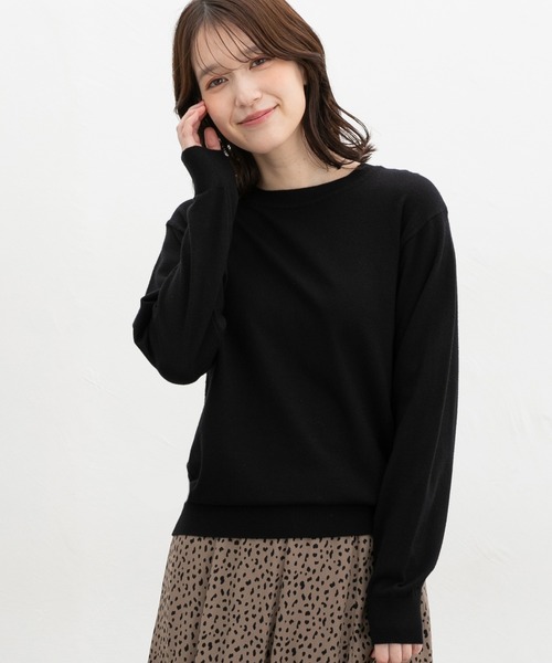 Honeys(ハニーズ)の「クルーネックニット(ニット/セーター・レディース・アイボリー/ネイビー/ブラウン/ブラック/ブルーグリーン/ボルドー/モカ/イエロー/ピンク・L/LL/M/S)」の13枚目の写真