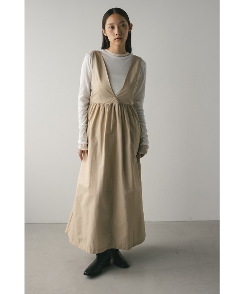 STYLEMIXER(スタイルミキサー)の「ディープVジャンパースカート(ジャンパースカート・レディース・ベージュ/ブラック・SMALL/MEDIUM)」の16枚目の写真