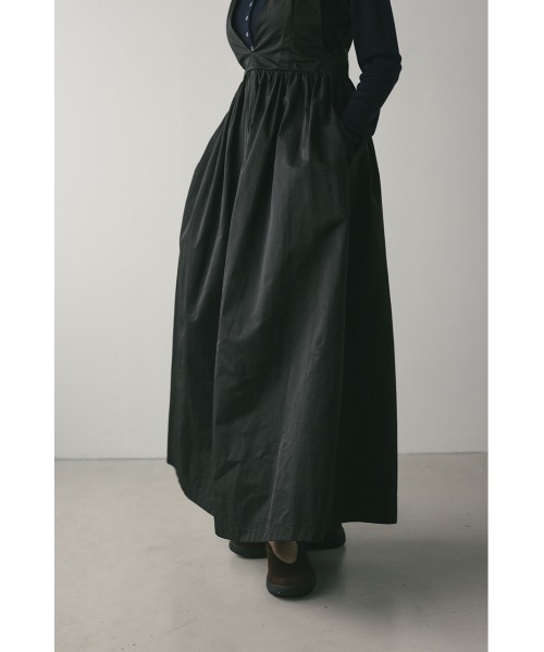 STYLEMIXER(スタイルミキサー)の「ディープVジャンパースカート(ジャンパースカート・レディース・ベージュ/ブラック・SMALL/MEDIUM)」の10枚目の写真