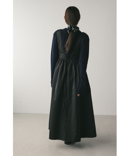 STYLEMIXER(スタイルミキサー)の「ディープVジャンパースカート(ジャンパースカート・レディース・ベージュ/ブラック・SMALL/MEDIUM)」の11枚目の写真