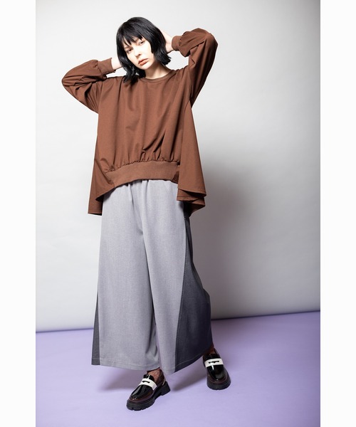 OSMOSIS(オズモーシス)の「ギャザープルオーバー(Tシャツ/カットソー・レディース・ホワイト/ブラウン/ブラック・ONE SIZE)」の9枚目の写真