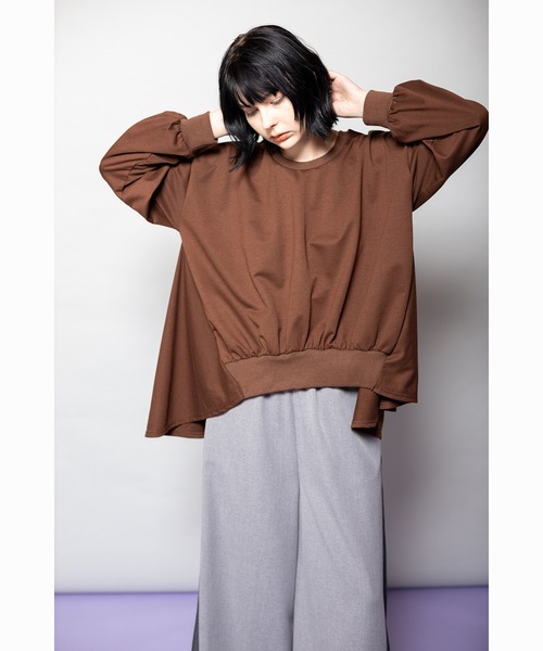 OSMOSIS(オズモーシス)の「ギャザープルオーバー(Tシャツ/カットソー・レディース・ホワイト/ブラウン/ブラック・ONE SIZE)」の10枚目の写真