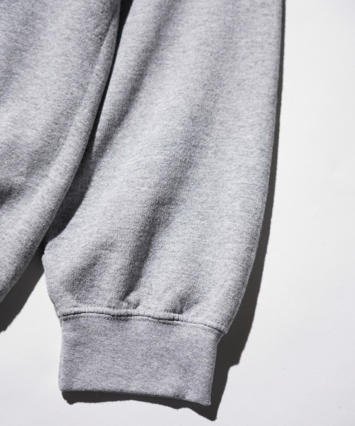 THRIFTY LOOK（スリフティールック）の「THRIFTY LOOK / スリフティールック THRIFTY "MTV BABH" CREW SWEAT ユーズド加工 ビーバス バットヘッド MTV キャラクター クルーネックスウェット（スウェット・メンズ・ホワイト/グレー・LARGE/XX-LARGE/X-LARGE）」の10枚目の写真