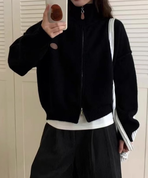 Teem Store(チームストア)の「ダブルジップワンポイントニットブルゾン スタンドネック(ニット/セーター・レディース・アイボリー/ワイン/ブラック/グレー・F)」の1枚目の写真