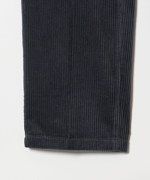 green label relaxing（グリーンレーベルリラクシング）の「コーデュロイ ワイド 1プリーツ W4 ワイドパンツ（その他パンツ・メンズ・ライム/ダークグレー/ブラック/ダークブラウン・S/M/L/XL）」の21枚目の写真