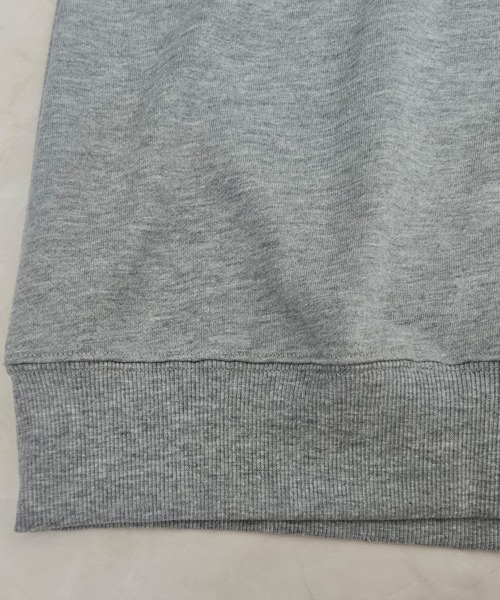 Emma(SELECT LEVERY)(エマ セレクトリベリー)の「フロッキーロゴプルオーバー(Tシャツ/カットソー・レディース・チャコール/アイボリー/グレー・FREE)」の17枚目の写真