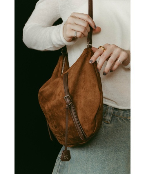 Knuth Marf（クヌースマーフ）の「suede moon bag（ショルダーバッグ 