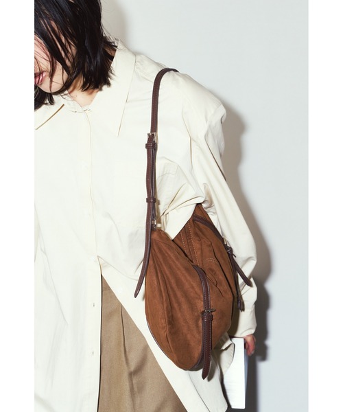 Knuth Marf(クヌースマーフ)の「suede moon bag(ショルダーバッグ・レディース・ブラウン/グレー・FREE)」の5枚目の写真