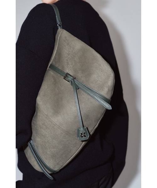 Knuth Marf(クヌースマーフ)の「suede moon bag(ショルダーバッグ・レディース・ブラウン/グレー・FREE)」の15枚目の写真